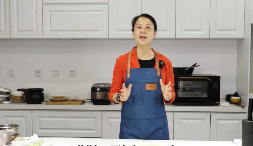 图6：范志红老师示范营养健康食谱.jpg